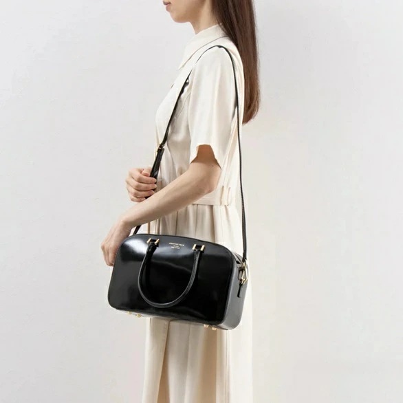 CHRISTIAN VILLA クリスチャンヴィラ ハンド バッグ 2WAY ショルダーバッグ レディース イタリア製 牛革 ガラスレザー 6150 柳橋唯さん着用モデル 6218 新カラー 25SS