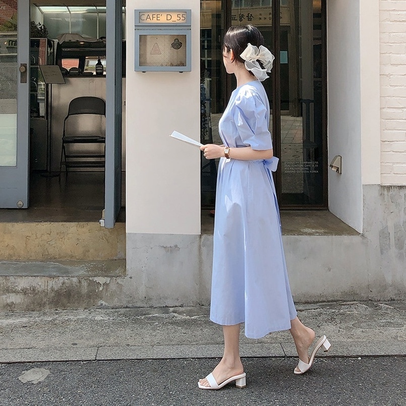 2色 ワンピース 半袖 春 秋 きれいめ フォーマル Aライン ワンピドレス 膝下 ミドル丈 五分袖 パフスリーブ ラウンドネック スリム 透け感 青 ブルー 大人カラー 春カラー 秋カラー アプリコ