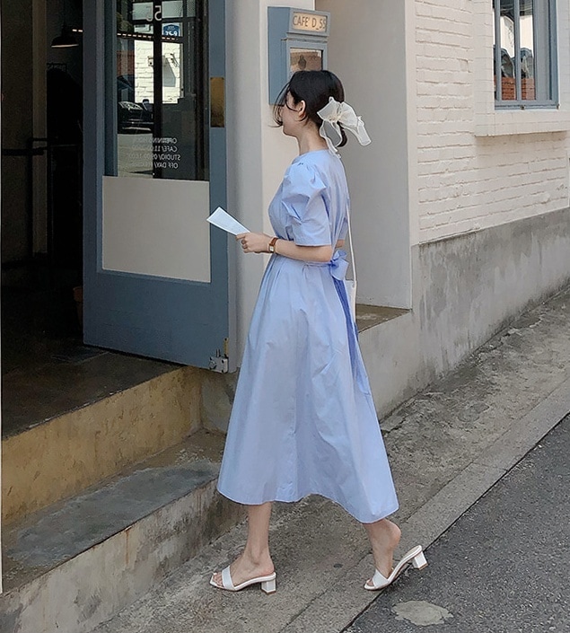 2色 ワンピース 半袖 春 秋 きれいめ フォーマル Aライン ワンピドレス 膝下 ミドル丈 五分袖 パフスリーブ ラウンドネック スリム 透け感 青 ブルー 大人カラー 春カラー 秋カラー アプリコ