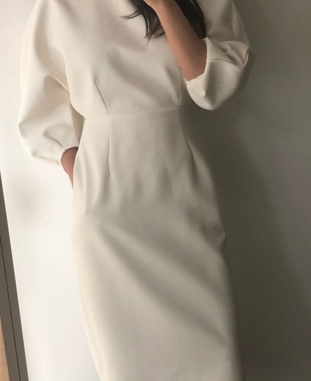 ワンピース レディース シンプルワンピース ボリュームスリーブ タイト ロング丈 ドレス クルーネック カシュクール 長袖 ミモレ丈 ハイウエスト バルーンスリーブ ウエストリボン ブラック ワンピース レディース シンプルワンピース ボリュームスリーブ タイト ロング丈 ドレス クルーネック カシュクール 長袖 ミモレ丈 ハイウエスト バルーンスリーブ ウエストリボン ブラック