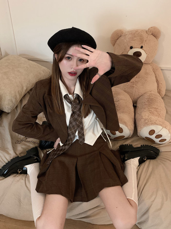 制服スーツワンピース 学院風JK制服スーツショート丈スーツ透かし彫り春秋プリーツスカート 脚魅せミニスカート 涼しく楽ちんセットアップ ブレザー コスプレ女子高生 制服スーツワンピース 学院風JK制服スーツショート丈スーツ透かし彫り春秋プリーツスカート 脚魅せミニスカート 涼しく楽ちんセットアップ ブレザー コスプレ女子高生