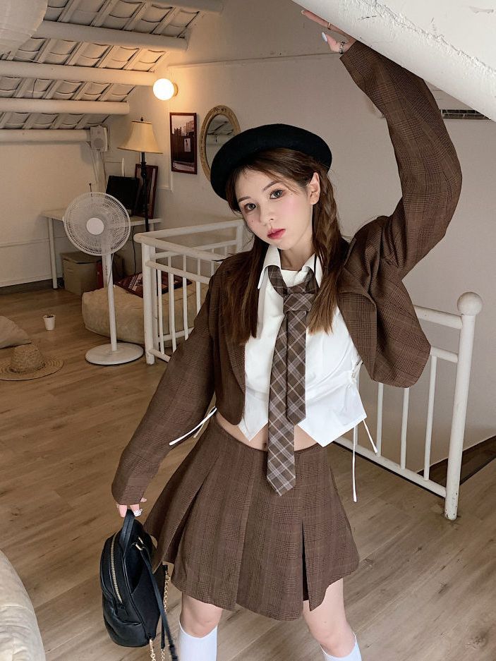 制服スーツワンピース 学院風JK制服スーツショート丈スーツ透かし彫り春秋プリーツスカート 脚魅せミニスカート 涼しく楽ちんセットアップ ブレザー コスプレ女子高生 制服スーツワンピース 学院風JK制服スーツショート丈スーツ透かし彫り春秋プリーツスカート 脚魅せミニスカート 涼しく楽ちんセットアップ ブレザー コスプレ女子高生