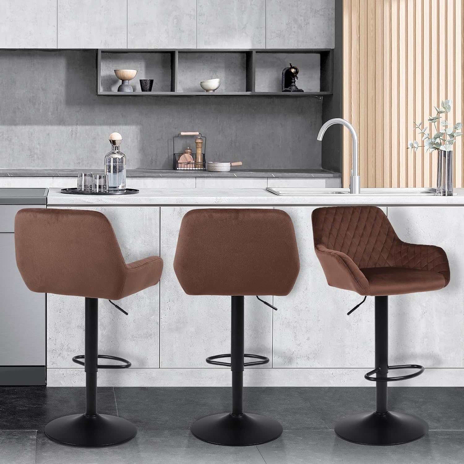 Youhauchair カウンターチェア ベルベット生地 高さ調節可能 回転式バーチェア 背もたれ 肘掛け付き 足置き バースツール バーカウンターキッチン用 2脚セット-ブラウン