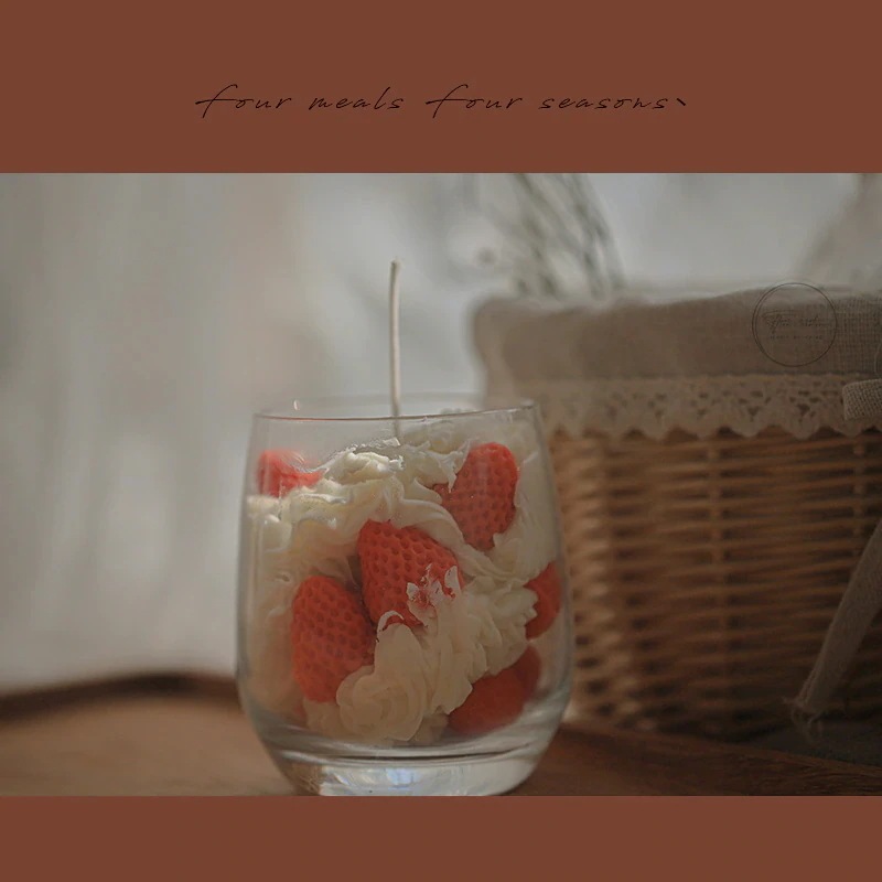 【送料無料】[甘いイチゴ]イチゴ牛乳 ストロベリーケーキ アロマキャンドル 友達へのプレゼント 誕生日プレゼント