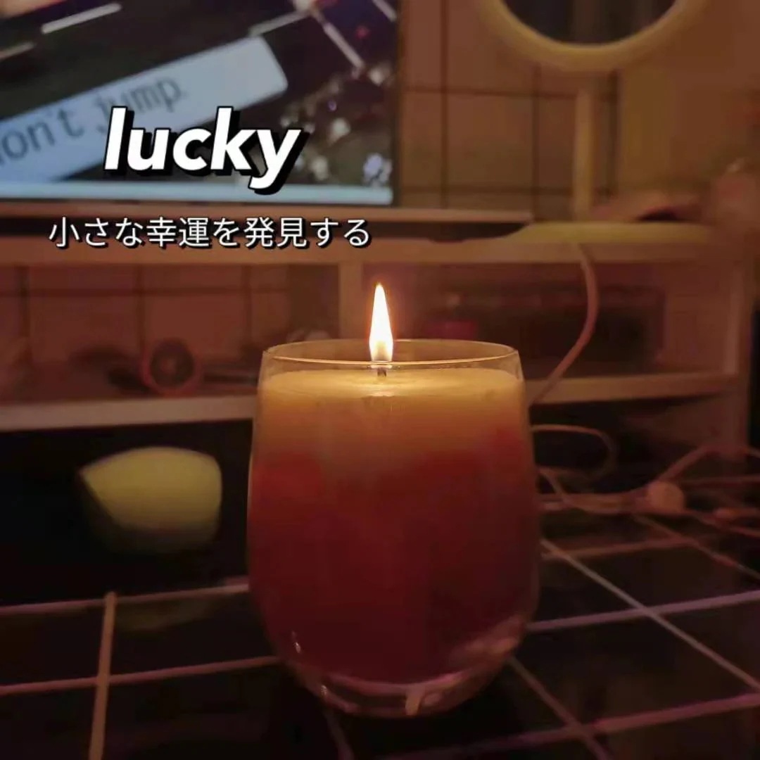 【送料無料】[甘いイチゴ]イチゴ牛乳 ストロベリーケーキ アロマキャンドル 友達へのプレゼント 誕生日プレゼント