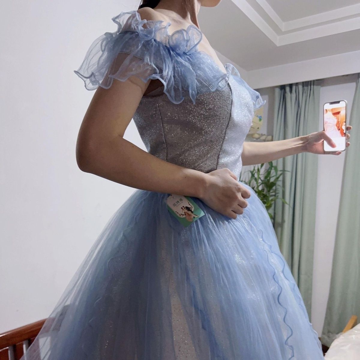 青のイブニングドレス 女性 2025 成人式 ハイエンド ロングスカート 青のイブニングドレス 女性 2025 成人式 ハイエンド ロングスカート