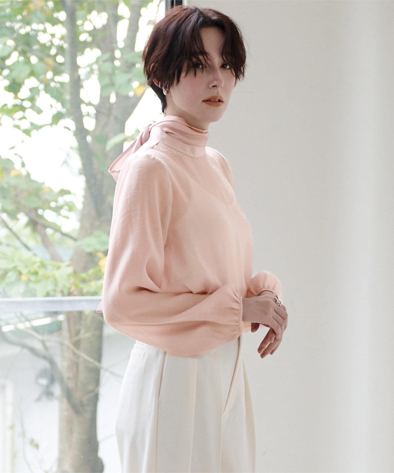 [ユアーズ] ボウタイ付 シアーハイネック ブラウス BDXN1732 レディース S ライトピンク