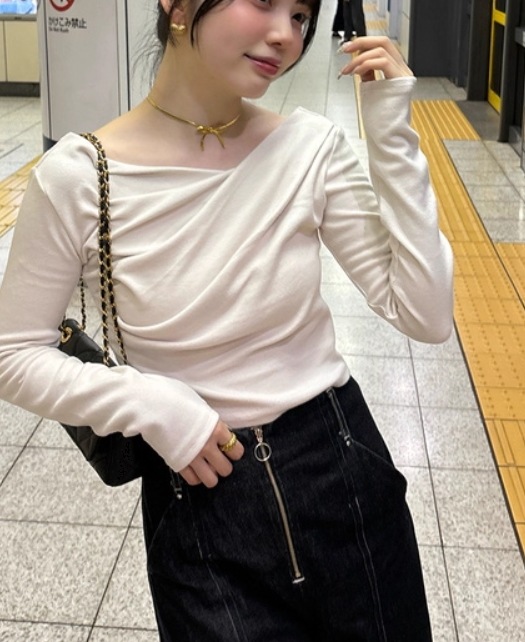 レディース トップス カットソー プリーツ タック かわいい レトロ ラフ ガーリー ルーズ クール モード系 エレガント モダン 存在感 フォーマル とろみ感 抜け感 ヴィンテージ ラブリー レディース トップス カットソー プリーツ タック かわいい レトロ ラフ ガーリー ルーズ クール モード系 エレガント モダン 存在感 フォーマル とろみ感 抜け感 ヴィンテージ ラブリー