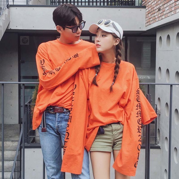 ファッションロングスリーブOversize Vetementsオレンジコットンスウェットカップルの女性のパーカーJUP ファッションロングスリーブOversize Vetementsオレンジコットンスウェットカップルの女性のパーカーJUP