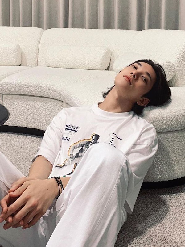 seventeen ナナツアー　Tシャツ　ジョシュア SEVENTEEN ナナツアー Tシャツ ジョシュア セブチ 韓国アイドル