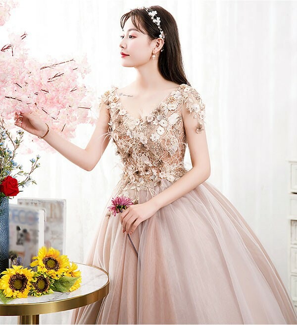 カラードレス 演奏会用ドレス ノースリーブ Vネック 二次会 ウエディングドレス 大きいサイズ ブライダル 発表会 大人 ピアノ 高校生の演奏会にお勧め コンサート プリンセスライン チュール ドレス