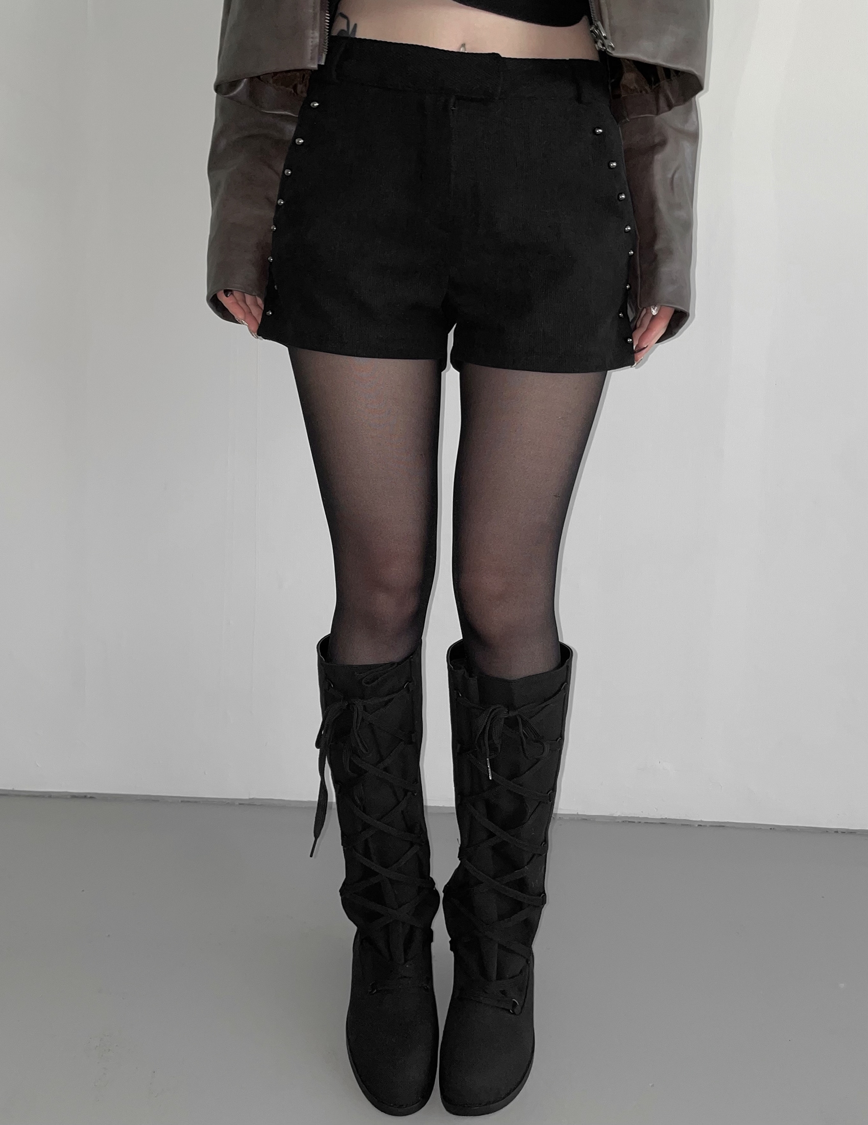 ショートパンツ THEAIRTOWN  beijing stud short(2 color) 4BFM130 beijing stud short(2 color) - THEAIRTOWN | 60% - Asian
