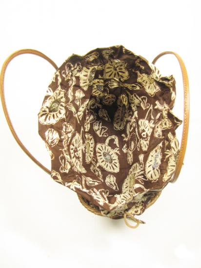 ANiSIE アニシエ バリコレクション アタバッグ (かごバッグ) バティック巾着付 (Brn) 10P03Sep16 ANiSIE アニシエ バリコレクション アタバッグ (かごバッグ) バティック巾着付 (Brn) 10P03Sep16