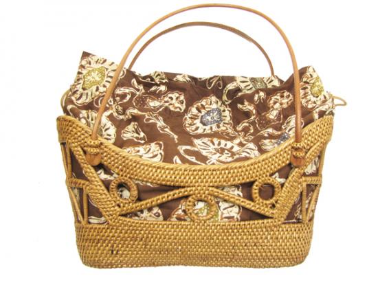 ANiSIE アニシエ バリコレクション アタバッグ (かごバッグ) バティック巾着付 (Brn) 10P03Sep16 ANiSIE アニシエ バリコレクション アタバッグ (かごバッグ) バティック巾着付 (Brn) 10P03Sep16