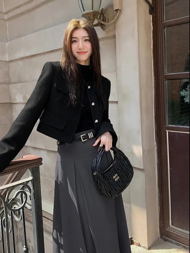 マキシスカートニッチデザイン百掛け高級感質感ハイウエスト着痩せおしゃれスカートプリーツスカートAラインスカート母の人気品 マキシスカートニッチデザイン百掛け高級感質感ハイウエスト着痩せおしゃれスカートプリーツスカートAラインスカート母の人気品