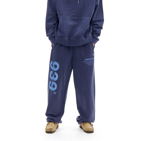 [NMIXX へウォン 着用] 939 LOGO DYED SWEAT PANTS 韓国 アイドル トレパン トレーナー ダンス レディース メンズ