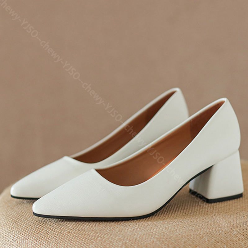 777円OFFクーポン ポインテッドトゥ ローヒールシューズ シンプル パンプス レディース 歩きやすい 5cmヒール コンフォートパンプス ローヒール 疲れにくい 耐摩耗性 滑り止め ファッション