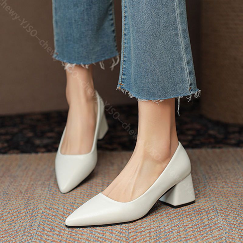 777円OFFクーポン ポインテッドトゥ ローヒールシューズ シンプル パンプス レディース 歩きやすい 5cmヒール コンフォートパンプス ローヒール 疲れにくい 耐摩耗性 滑り止め ファッション