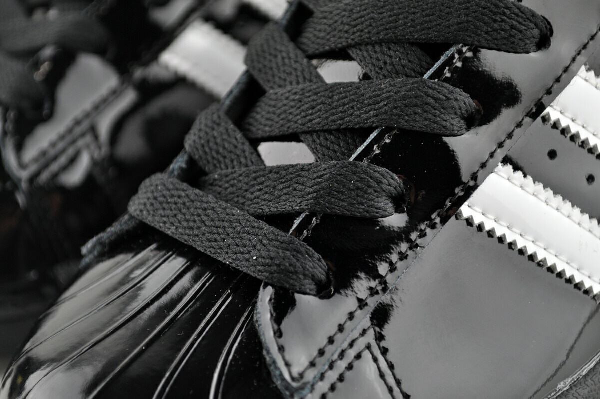 スーパースター 2 ウィメンズ コアブラック フットウェアホワイト ゴールドメタリック js4009 スーパースター 2 ウィメンズ コアブラック フットウェアホワイト ゴールドメタリック js4009