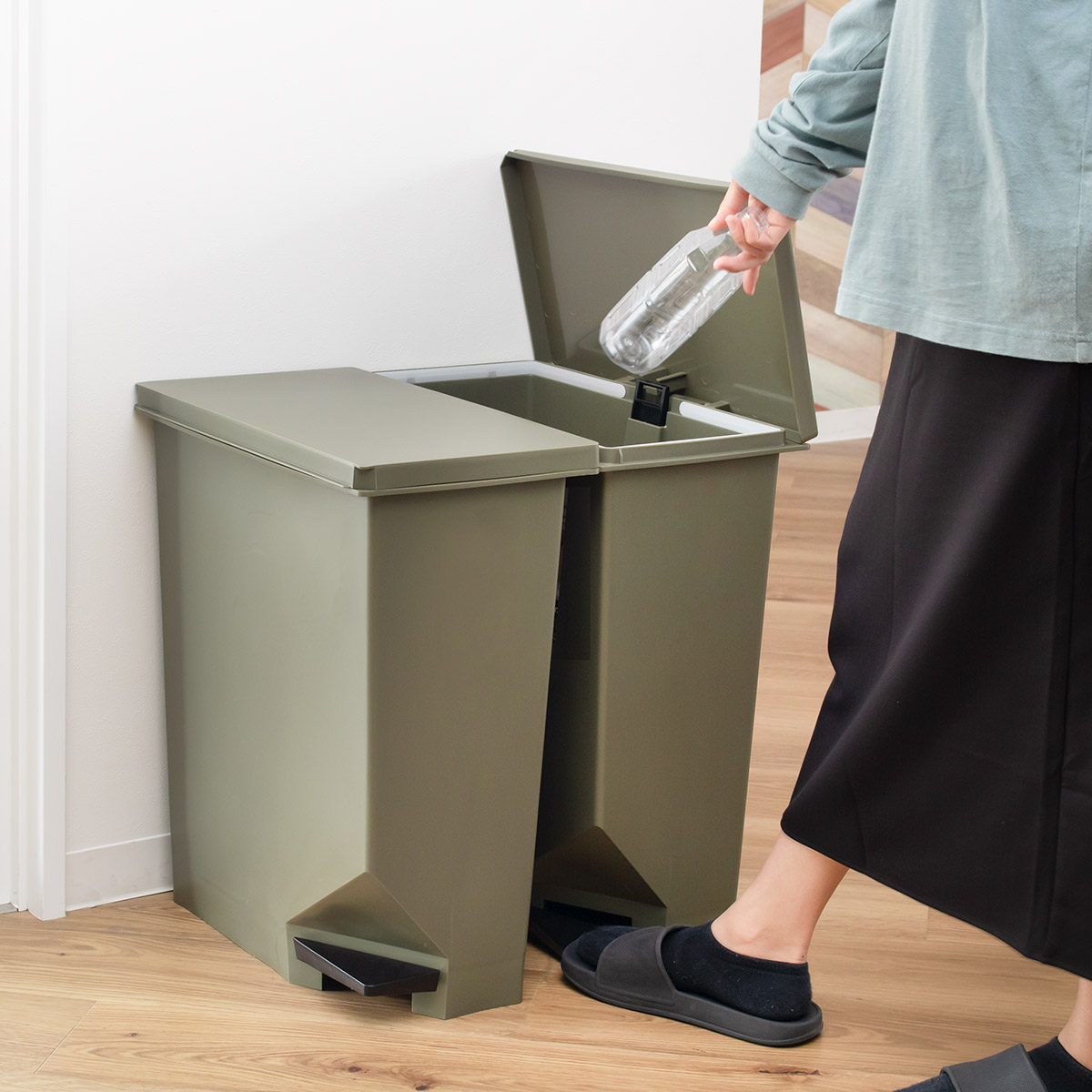 ゴミ箱 35L 同色3個セット 棚下カウンター下にも置けるペダルペール 35リットル ごみ箱 キッチン スリム 棚下 カウンター ペダル式 分別 ふた付き カウンター下 シンプル 角型 ゴミ箱 35L 同色3個セット 棚下カウンター下にも置けるペダルペール 35リットル ごみ箱 キッチン スリム 棚下 カウンター ペダル式 分別 ふた付き カウンター下 シンプル 角型