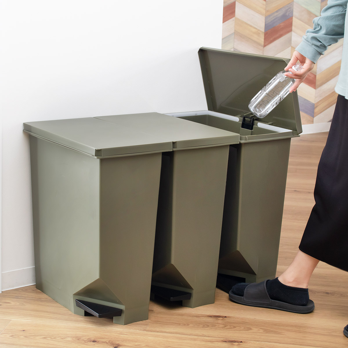 ゴミ箱 35L 同色3個セット 棚下カウンター下にも置けるペダルペール 35リットル ごみ箱 キッチン スリム 棚下 カウンター ペダル式 分別 ふた付き カウンター下 シンプル 角型 ゴミ箱 35L 同色3個セット 棚下カウンター下にも置けるペダルペール 35リットル ごみ箱 キッチン スリム 棚下 カウンター ペダル式 分別 ふた付き カウンター下 シンプル 角型