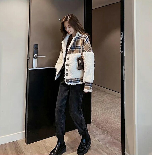 ボアジャケットレディース切り替え異素材Vネックショート丈ボアブルゾン着痩せ前開き千鳥格子柄ボタン付きもこもこふわふわジャケット防寒コート暖かいポケット付き冬ゆったりあったかおしゃれアウター