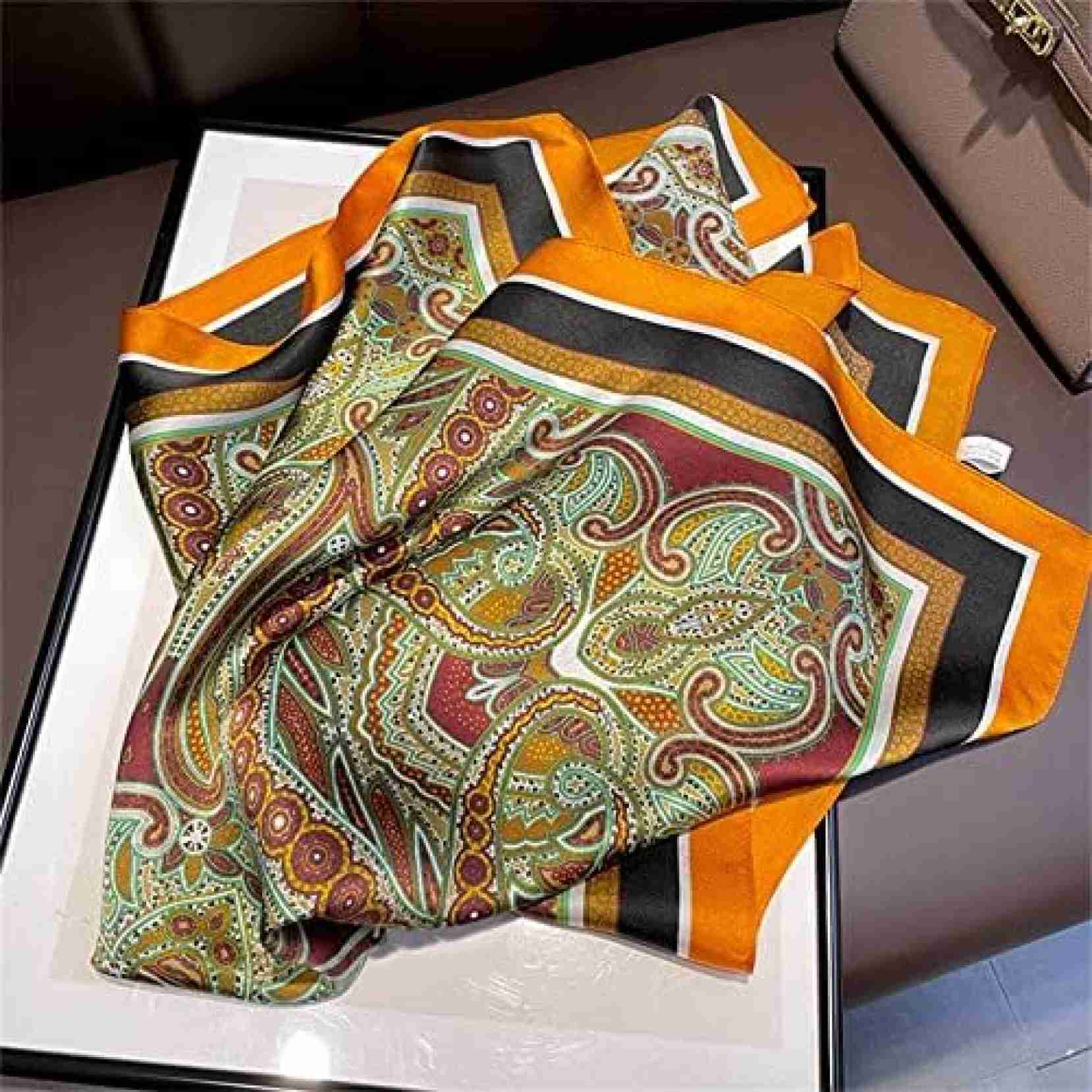 【20%OFFクーポン~】レディース スカーフ ダークグリーンスクエアスカーフスプリングと秋の光と薄い多機能スクエアスカーフヘッドスカーフ女性の贈り物 スカーフ 【20%OFFクーポン~】レディース スカーフ ダークグリーンスクエアスカーフスプリングと秋の光と薄い多機能スクエアスカーフヘッドスカーフ女性の贈り物 スカーフ