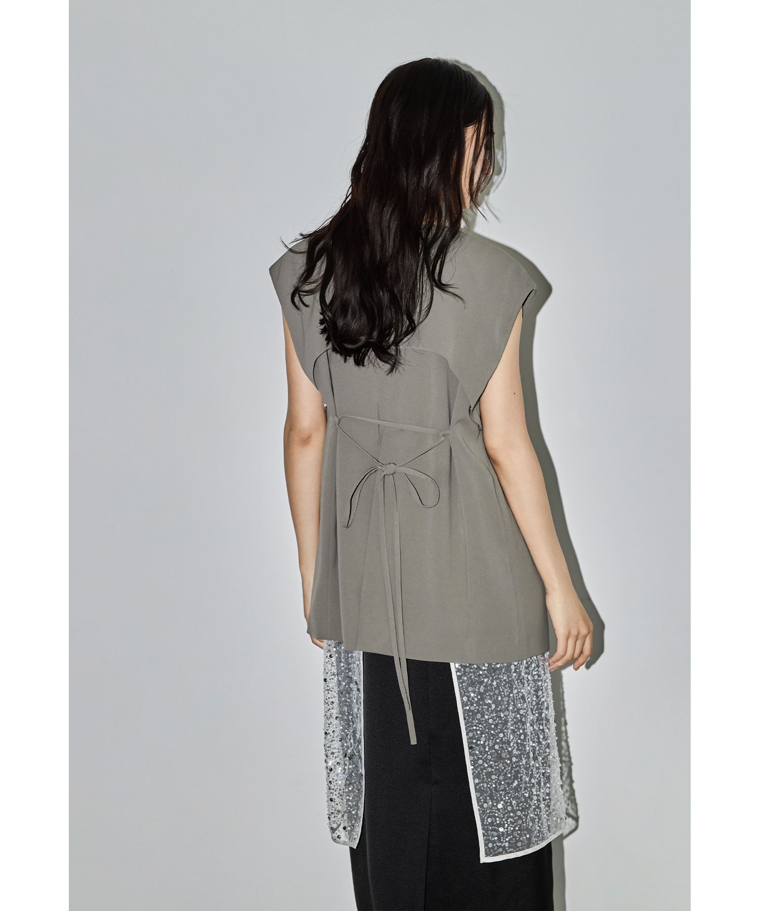 ゴールドボタンジレ ベスト ジャケット レディース 羽織 ミドル丈 トップス ノースリーブ 袖なし シンプル 無地 レイヤード 結婚式 パーティー 二次会 食事会 謝恩会 成人式 同窓会 入学式 ゴールドボタンジレ ベスト ジャケット レディース 羽織 ミドル丈 トップス ノースリーブ 袖なし シンプル 無地 レイヤード 結婚式 パーティー 二次会 食事会 謝恩会 成人式 同窓会 入学式