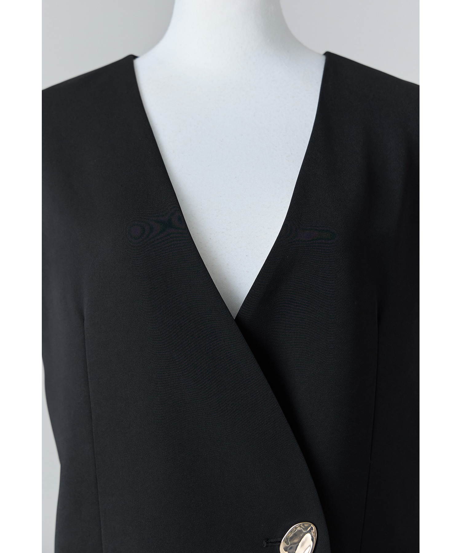 ゴールドボタンジレ ベスト ジャケット レディース 羽織 ミドル丈 トップス ノースリーブ 袖なし シンプル 無地 レイヤード 結婚式 パーティー 二次会 食事会 謝恩会 成人式 同窓会 入学式 ゴールドボタンジレ ベスト ジャケット レディース 羽織 ミドル丈 トップス ノースリーブ 袖なし シンプル 無地 レイヤード 結婚式 パーティー 二次会 食事会 謝恩会 成人式 同窓会 入学式