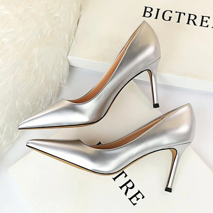 【即納】パンプス 痛くない ハイヒール 美脚 パンプス 痛くない 通勤用 エナメル パンプス ハイヒール ポインテッドトゥ ヒール8.5cm 結婚式 靴 パンプス ピンヒール 美脚パンプス 定番 フォ 【即納】パンプス 痛くない ハイヒール 美脚 パンプス 痛くない 通勤用 エナメル パンプス ハイヒール ポインテッドトゥ ヒール8.5cm 結婚式 靴 パンプス ピンヒール 美脚パンプス 定番 フォ