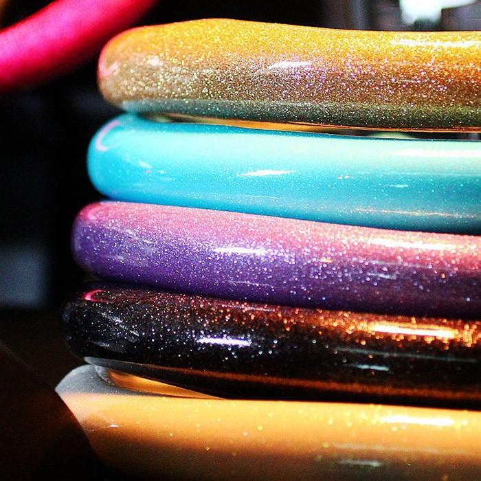 【迅速出荷】ハンドルカバー ステアリングカバー ピカピカ エナメル フェイクレザー Sサイズ 軽自動車 普通車 兼用 合成皮革 可愛い 【迅速出荷】ハンドルカバー ステアリングカバー ピカピカ エナメル フェイクレザー Sサイズ 軽自動車 普通車 兼用 合成皮革 可愛い