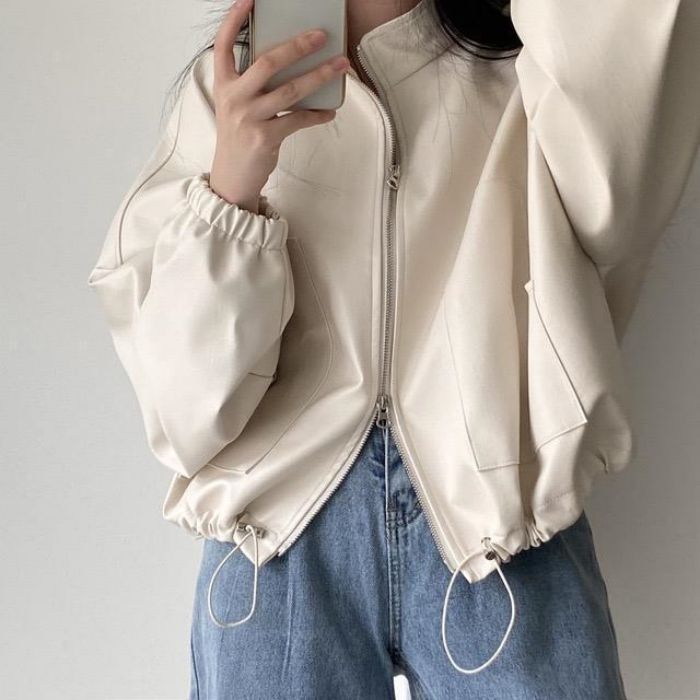 フェイクレザージャケット レディース アウター 防寒 ライダースジャケット 春 秋冬 おしゃれ 上着 合皮 革 ボリューム袖 ジップアップ 裏地有 レディース ライダース ジャケット ブルゾン 黒 ベ