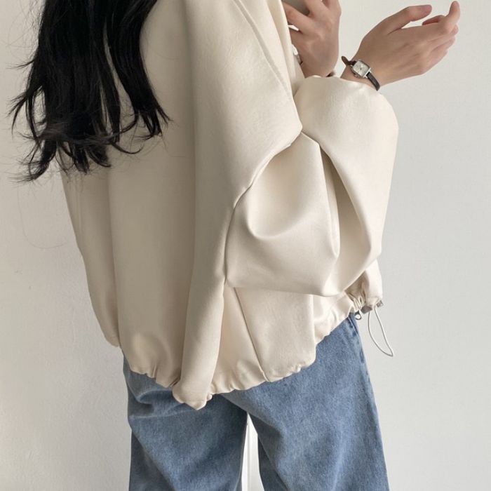 フェイクレザージャケット レディース アウター 防寒 ライダースジャケット 春 秋冬 おしゃれ 上着 合皮 革 ボリューム袖 ジップアップ 裏地有 レディース ライダース ジャケット ブルゾン 黒 ベ