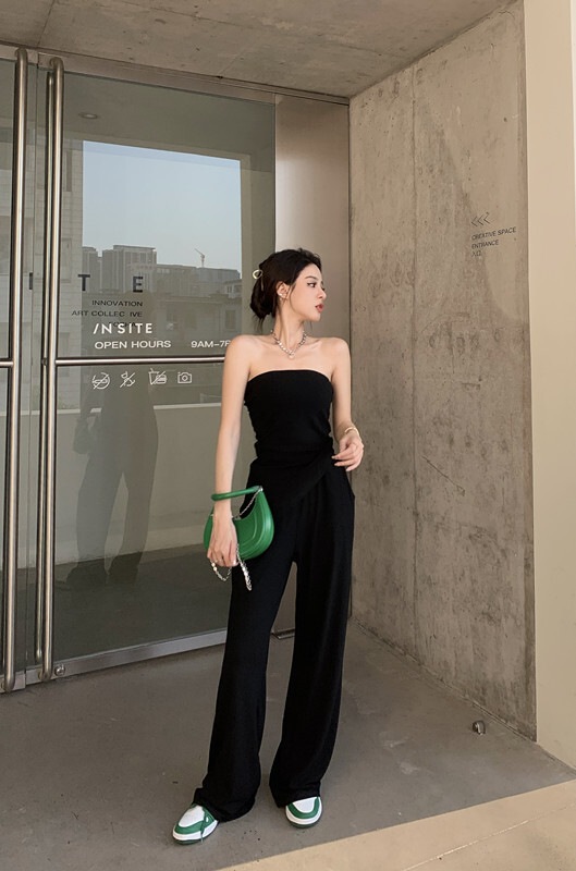 セットアップ レディース チューブトップ ワイドパンツ クロップド丈 クロップド 袖なし スリム 細身 ハイウエスト ワイド 薄手 上下セット 2点セット ツーピース お得 かわいい 大人可愛い セットアップ レディース チューブトップ ワイドパンツ クロップド丈 クロップド 袖なし スリム 細身 ハイウエスト ワイド 薄手 上下セット 2点セット ツーピース お得 かわいい 大人可愛い