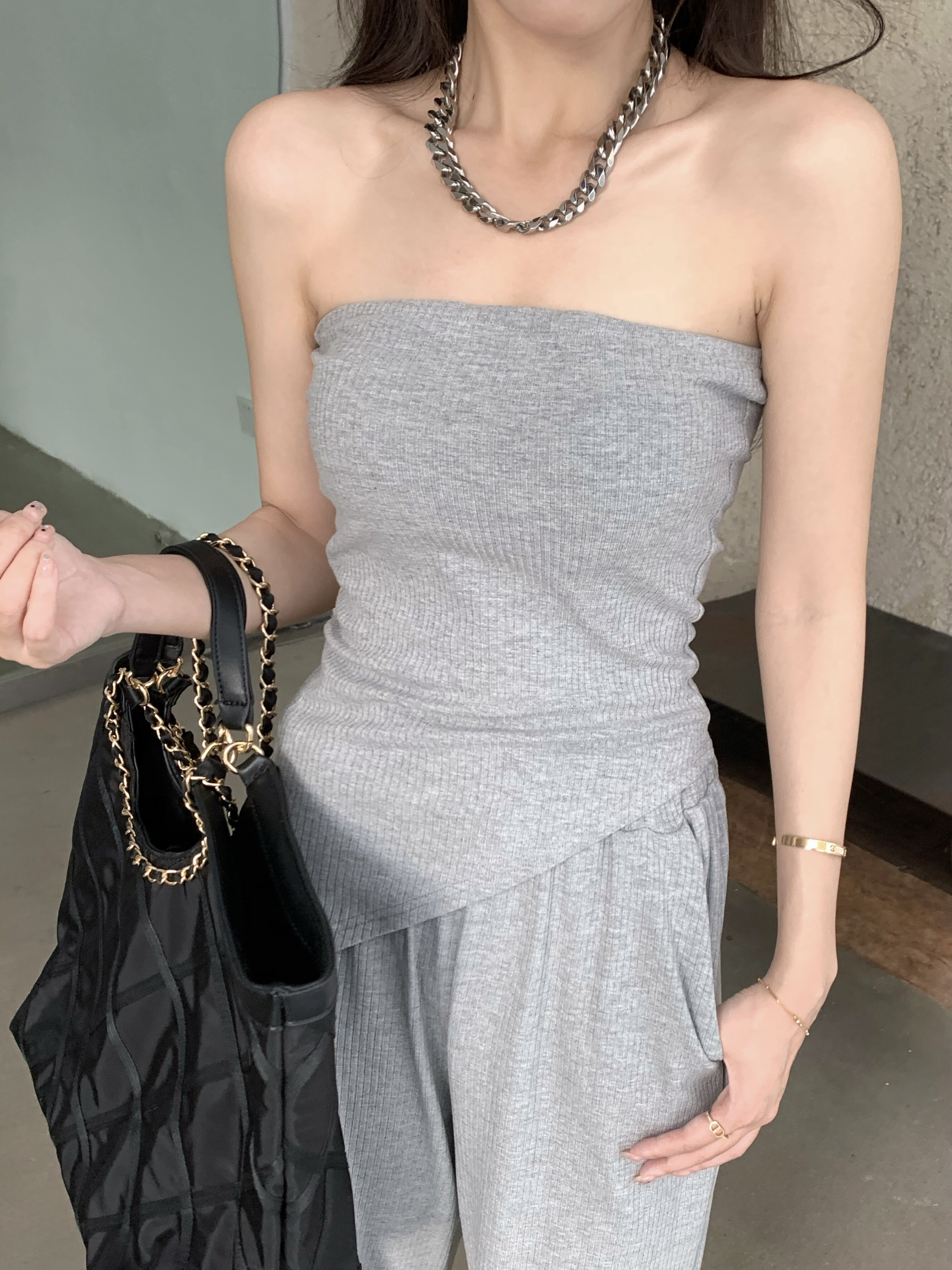 セットアップ レディース チューブトップ ワイドパンツ クロップド丈 クロップド 袖なし スリム 細身 ハイウエスト ワイド 薄手 上下セット 2点セット ツーピース お得 かわいい 大人可愛い セットアップ レディース チューブトップ ワイドパンツ クロップド丈 クロップド 袖なし スリム 細身 ハイウエスト ワイド 薄手 上下セット 2点セット ツーピース お得 かわいい 大人可愛い