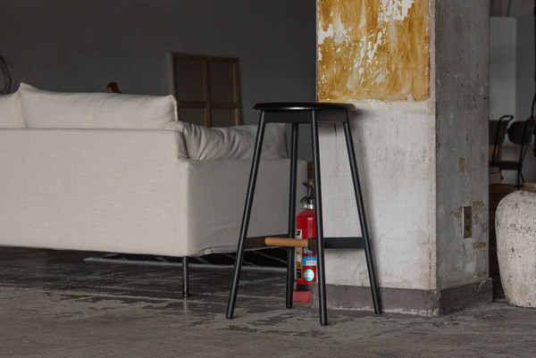 ハイスツール PC-972BK スツール カウンターチェア チェア 椅子 天然木 スチール まる 円座 円 円形 丸形 背もたれなし 来客用 シック モダン シンプル おしゃれ ブラック 黒 リビング ハイスツール PC-972BK スツール カウンターチェア チェア 椅子 天然木 スチール まる 円座 円 円形 丸形 背もたれなし 来客用 シック モダン シンプル おしゃれ ブラック 黒 リビング