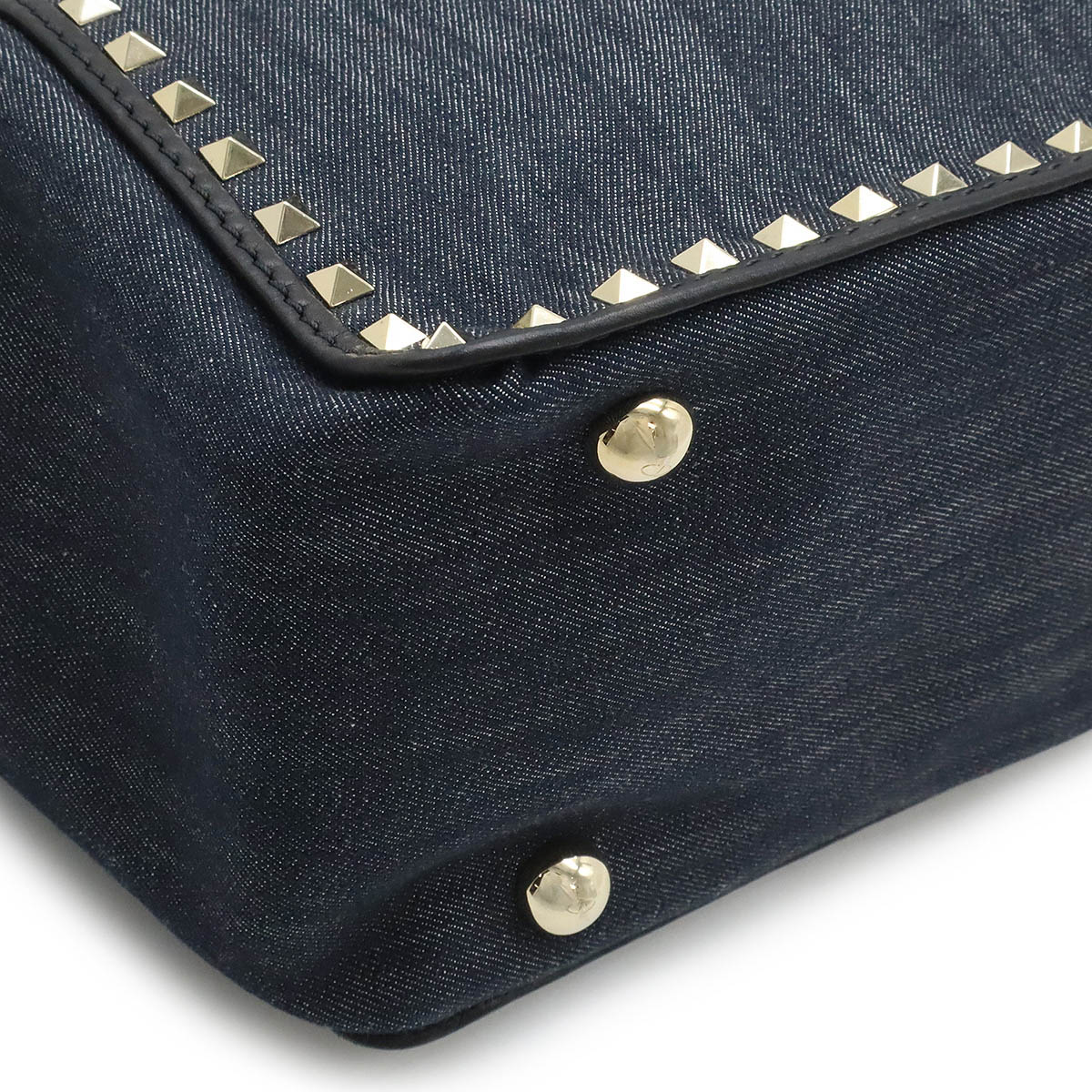 バレンティノ ロックスタッズ トートバッグ 2WAY ショルダーバッグ デニム ネイビー KW2B0970DE