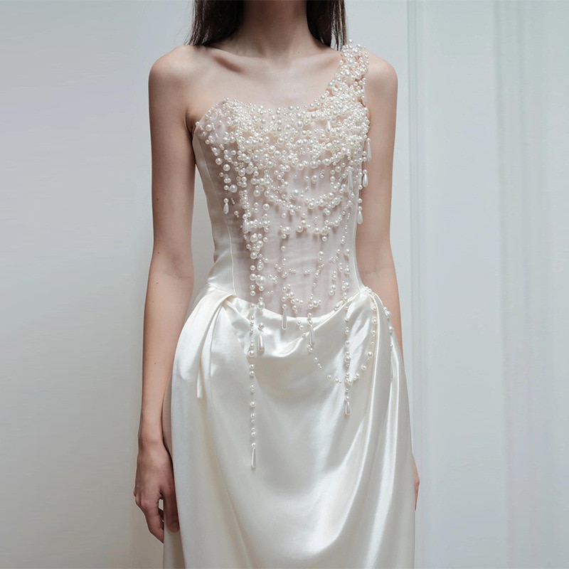 2025 チューブトップイブニングドレス花嫁ニッチサテンガウンヘビーパールウェディングドレススカート