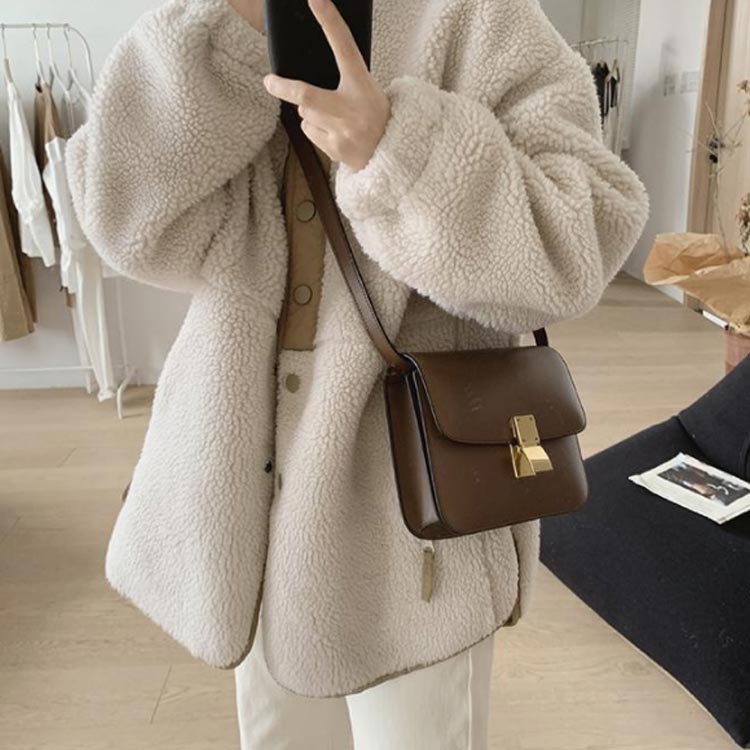 ボアジャケット レディース 春冬 カジュアル カジュアル もこもこ ムートンコート 切り替え 前開き 長袖 ゆったり きれいめ 可愛い ボアジャケット 厚手 防寒 お洒落 ボアジャケット レディース 春冬 カジュアル カジュアル もこもこ ムートンコート 切り替え 前開き 長袖 ゆったり きれいめ 可愛い ボアジャケット 厚手 防寒 お洒落