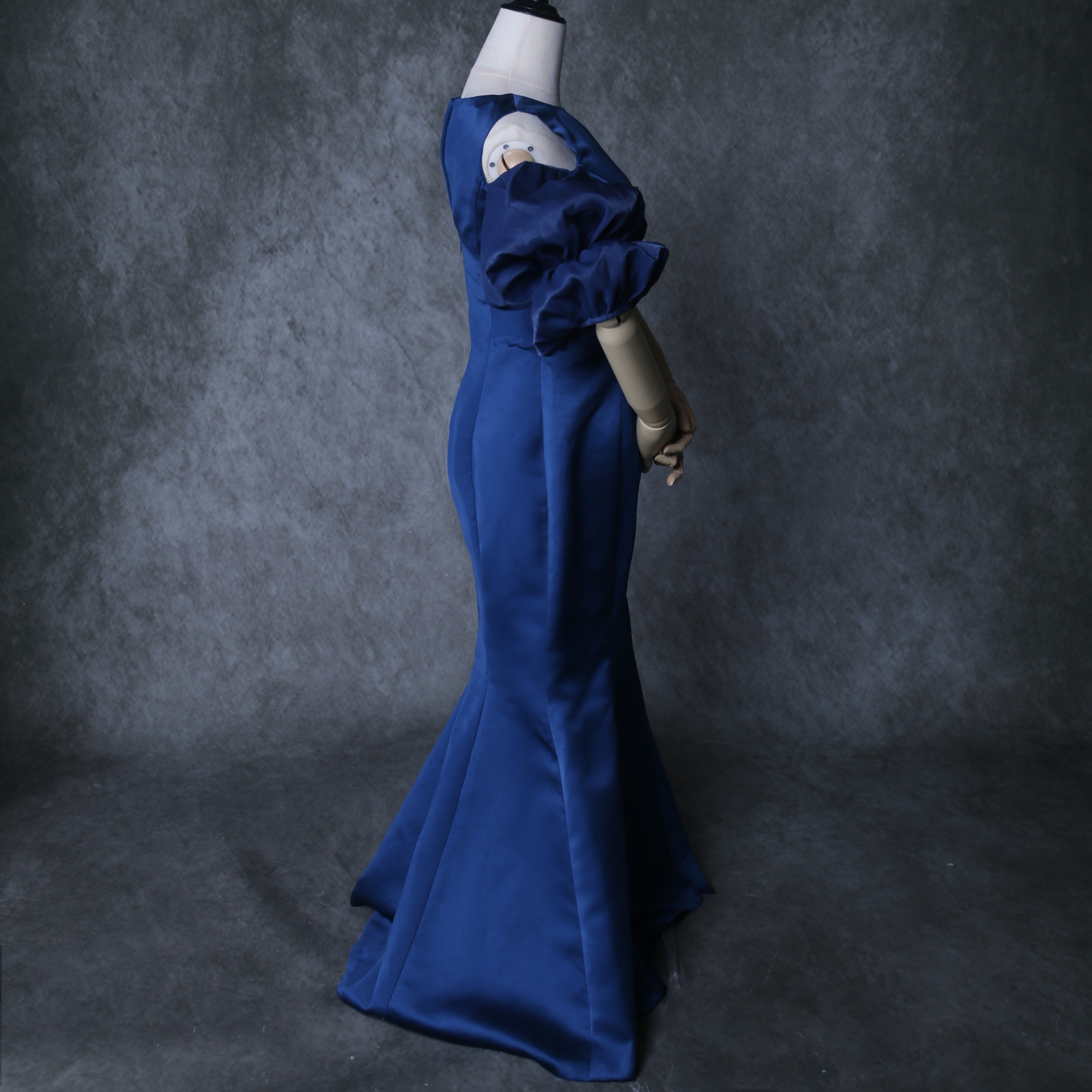 パーティードレス ネイビー ファスナー 肩出し マーメイドライン フロントスリット 二次会 パーティードレス ネイビー ファスナー 肩出し マーメイドライン フロントスリット 二次会