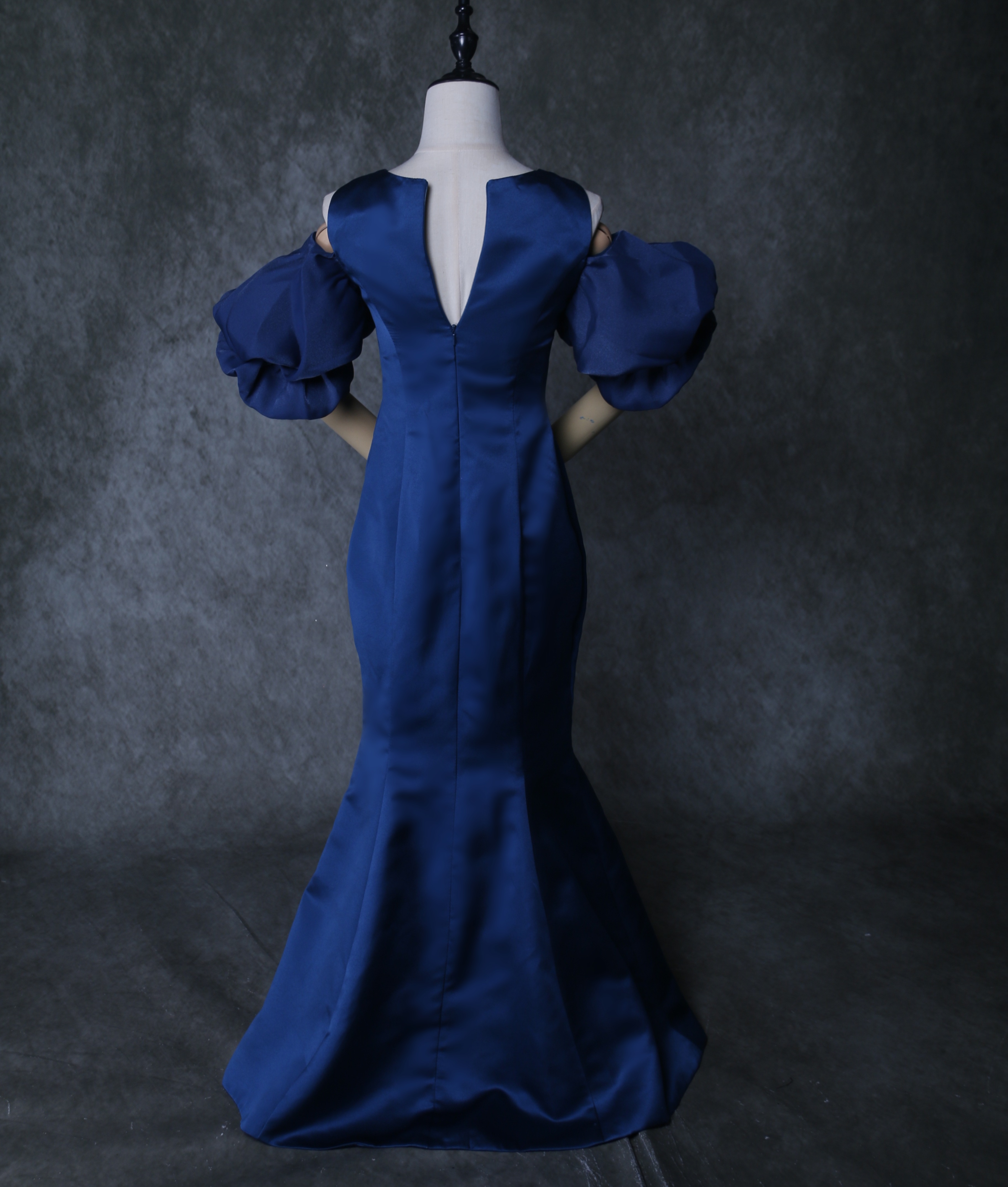 パーティードレス ネイビー ファスナー 肩出し マーメイドライン フロントスリット 二次会 パーティードレス ネイビー ファスナー 肩出し マーメイドライン フロントスリット 二次会