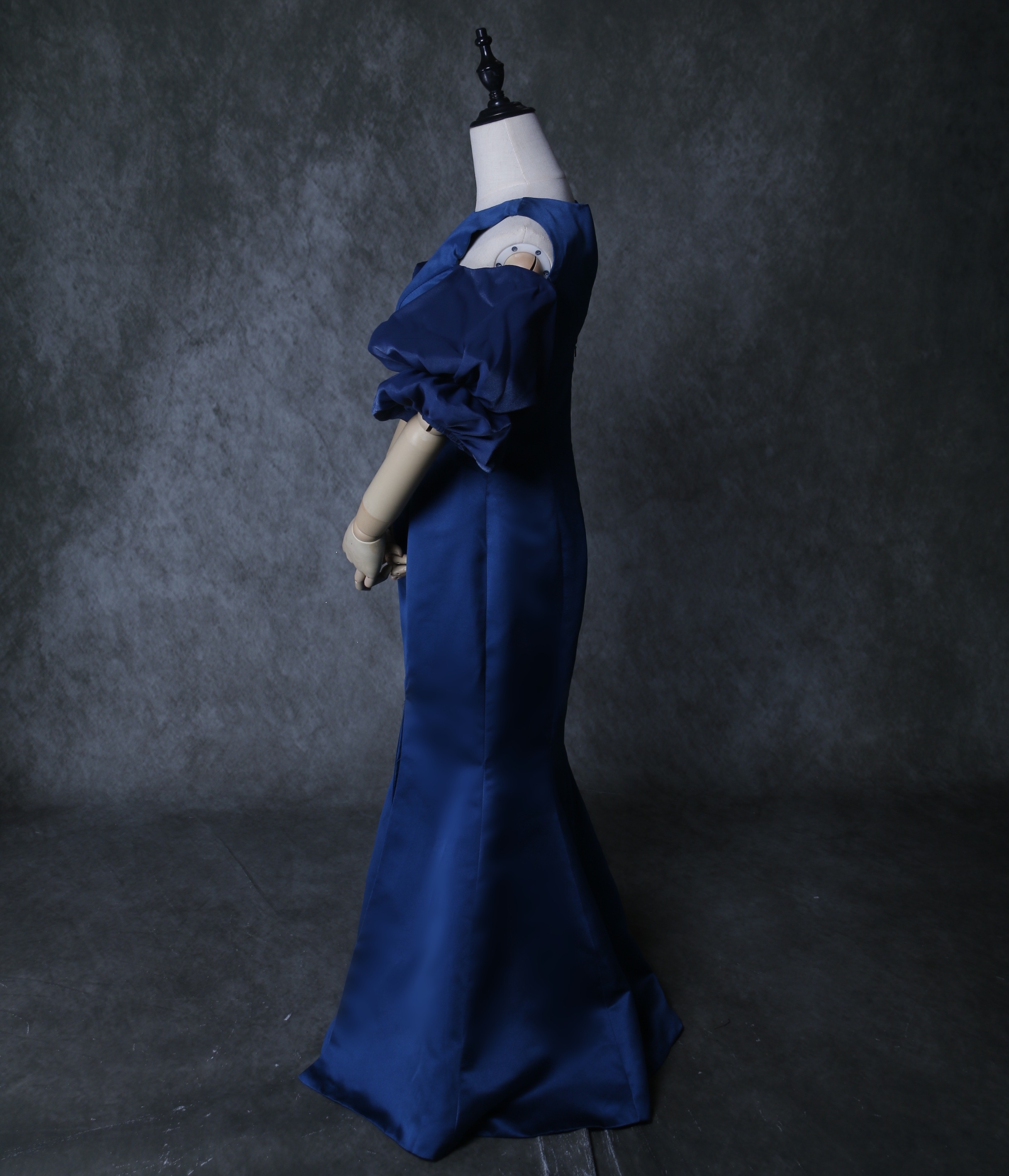 パーティードレス ネイビー ファスナー 肩出し マーメイドライン フロントスリット 二次会 パーティードレス ネイビー ファスナー 肩出し マーメイドライン フロントスリット 二次会