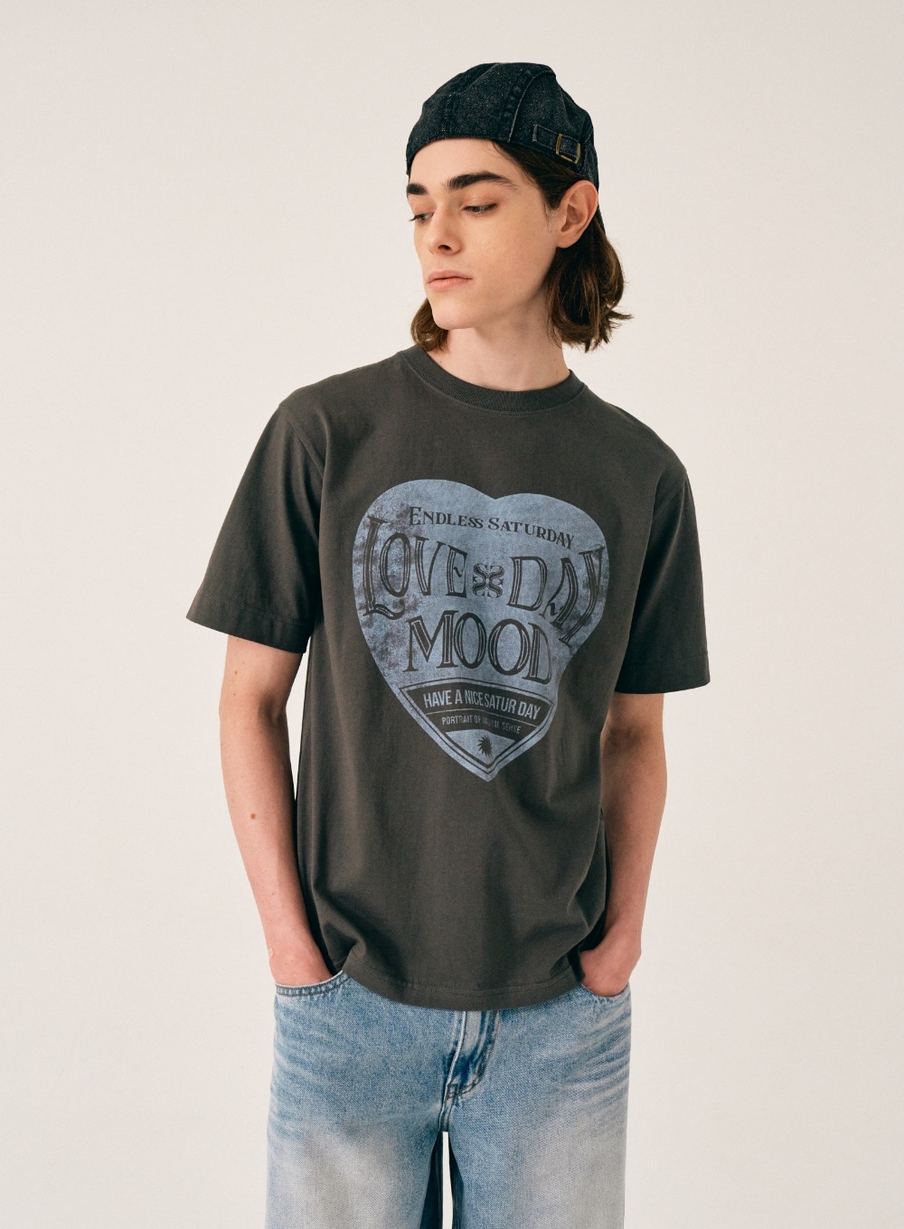★SATUR★Saturday Retro Mood Graphic T-Shirt★送料・関税込★ MUSINSA | SATUR Saturday Retro Mood Graphic Short Sleeve T