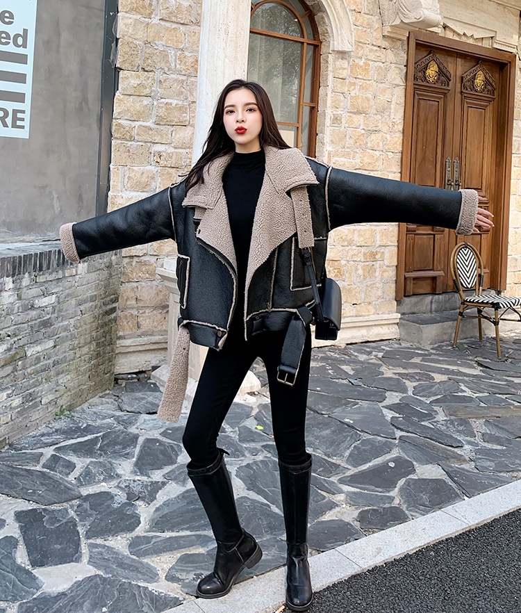 レディース フェイクレザーアウター ボア ジャケット カジュアル 襟 オーバーサイズ アウター ボア もこもこ 防寒 大人可愛い ママコーデ ママファッション 韓国 オルチャンファッション 人気 トレ レディース フェイクレザーアウター ボア ジャケット カジュアル 襟 オーバーサイズ アウター ボア もこもこ 防寒 大人可愛い ママコーデ ママファッション 韓国 オルチャンファッション 人気 トレ