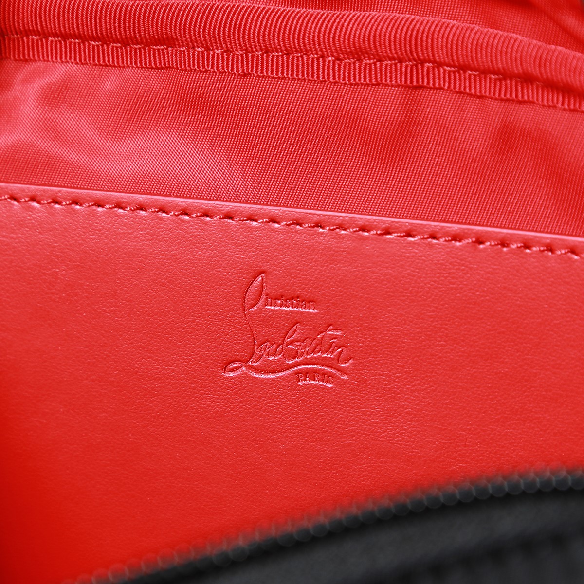 Christian Louboutin クリスチャンルブタン ボディバッグ LOUBIDEAL ルビディール 3235036 メンズ ナイロン CLロゴ 鞄 B260/BLACK-BLACK-BLAC Christian Louboutin クリスチャンルブタン ボディバッグ LOUBIDEAL ルビディール 3235036 メンズ ナイロン CLロゴ 鞄 B260/BLACK-BLACK-BLAC