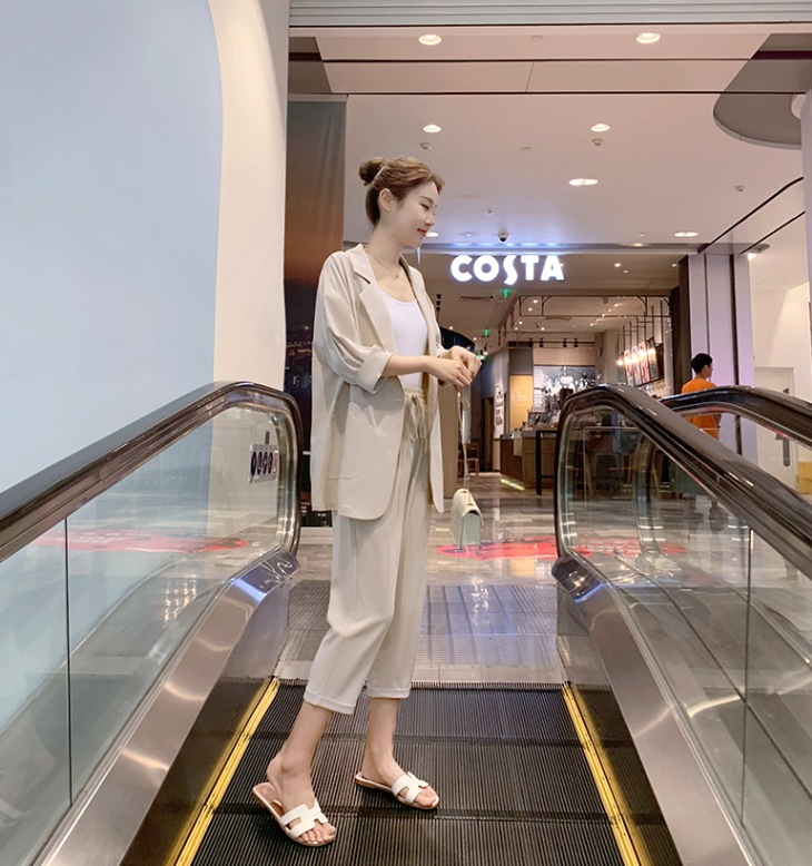 ワイドスーツセットアップ カジュアルスーツセット ウエストゴムパンツ 七分袖ジャケット トップス ボトムス パンツ セットアップ ジャケット スーツ ワイドパンツ ストレートパンツ 膝下 ロング ワイドスーツセットアップ カジュアルスーツセット ウエストゴムパンツ 七分袖ジャケット トップス ボトムス パンツ セットアップ ジャケット スーツ ワイドパンツ ストレートパンツ 膝下 ロング