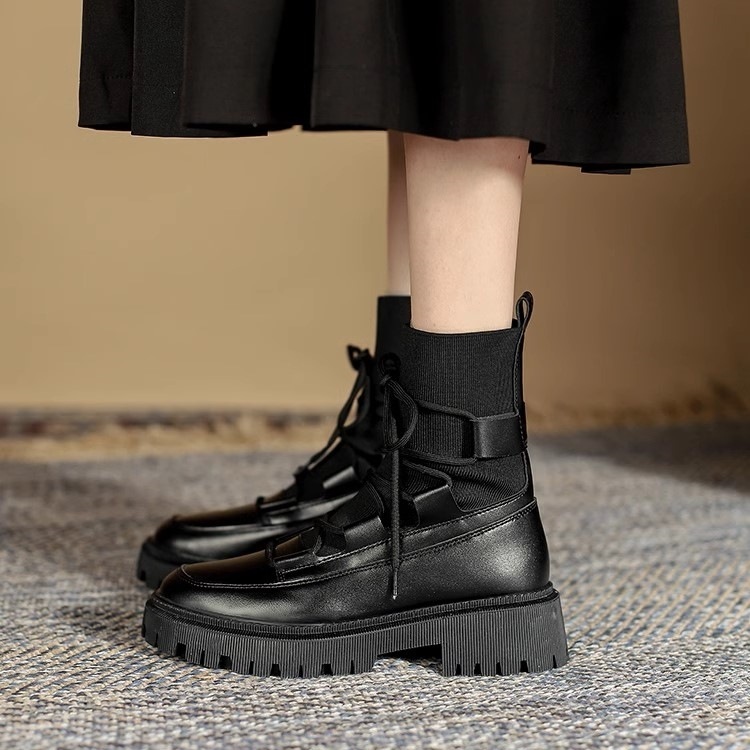 靴 シューズ レディース 2タイプ 裏起毛 あったか ブーツ ショート丈 ショートブーツ 紐 厚底 ツヤあり 皮 履きやすい 歩きやすい きれいめ オールシーズン 甘辛MIX クール モード