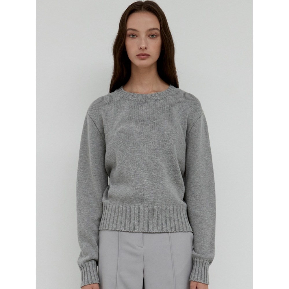 ouieバックホールラウンドネックニットチャコールOU1173 ouieバックホールラウンドネックニットチャコールOU1173