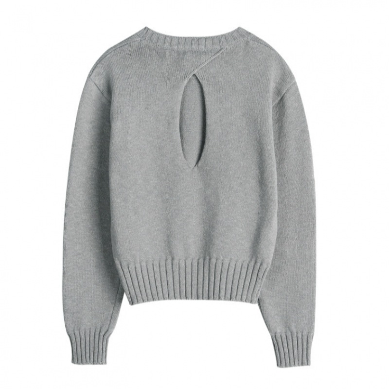 ouieバックホールラウンドネックニットチャコールOU1173 ouieバックホールラウンドネックニットチャコールOU1173