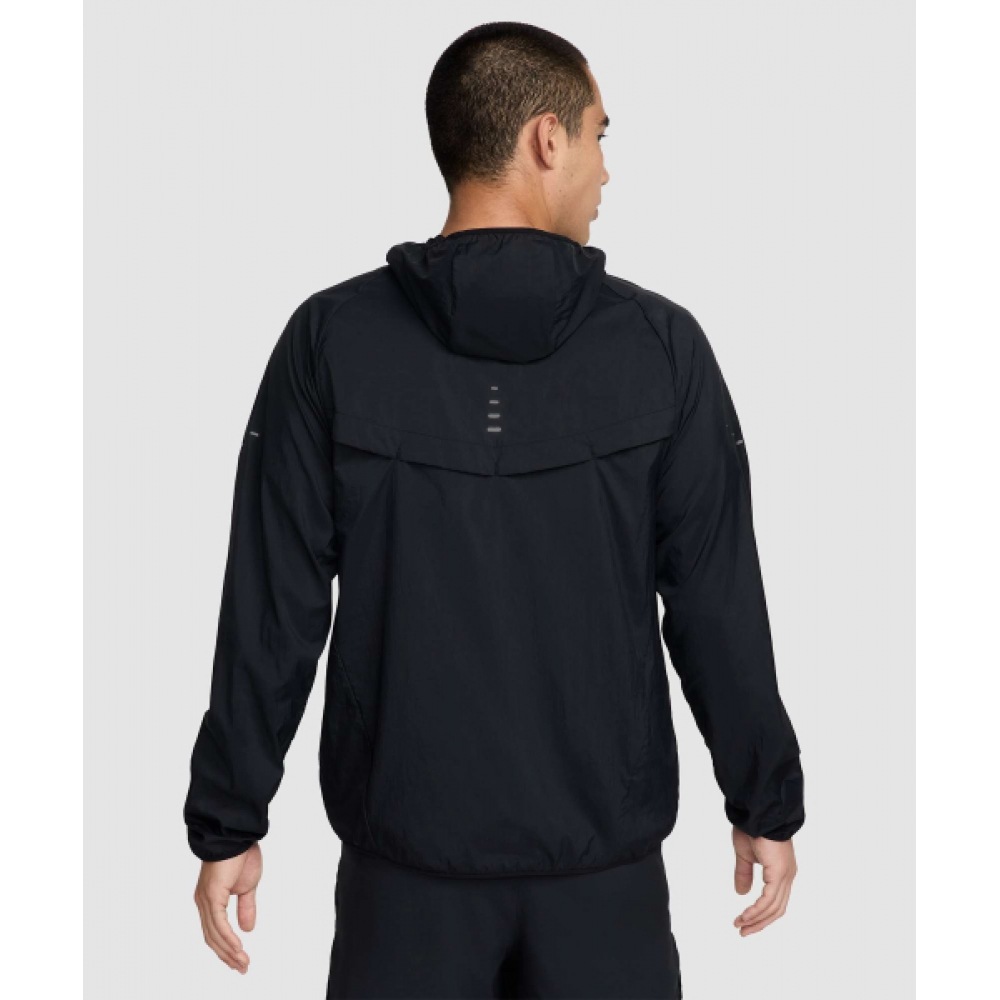 ナイキ ストライド リペル UV ランニングジャケット M - ブラック / HV4549-010